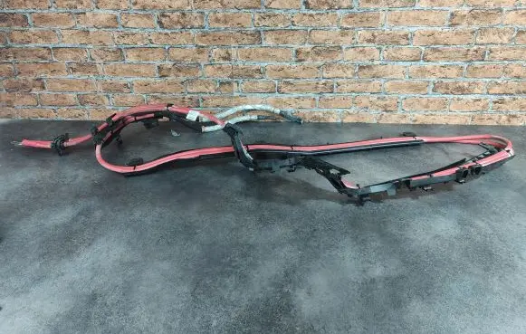 BMW 5 G30 G31 Positive cable (battery) 6807522