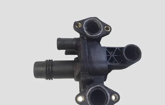 Jaguar XF X250 Thermostat/thermostat housing