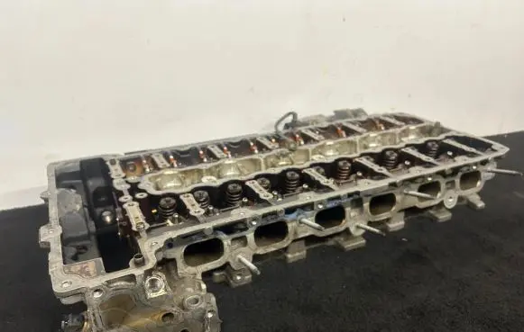 BMW 3 E92 E93 Engine head 756016406