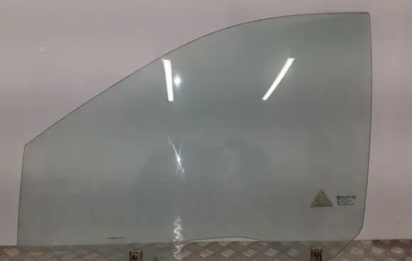 KIA Carnival Front door window glass four-door 43R000383 DOT74AS2M42 E000008