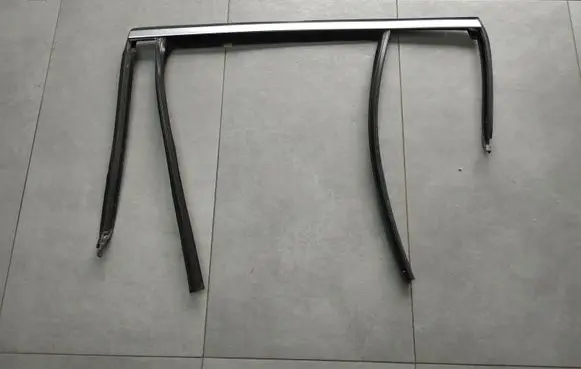 BMW X4M F98 Rear door glass trim molding 22330211