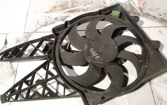 Fiat Punto (188) Radiator cooling fan shroud 871300200