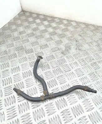 Mercedes-Benz C W204 Engine coolant pipe/hose A2045010325
