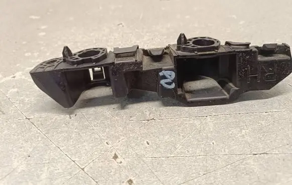 Opel Insignia B Fender mounting bracket 39145053 366947856