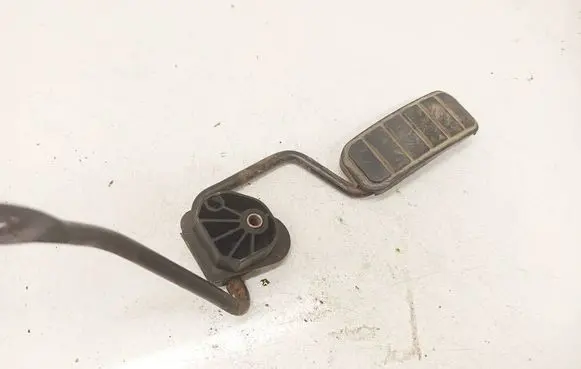 Renault Megane I Accelerator throttle pedal 7700413520