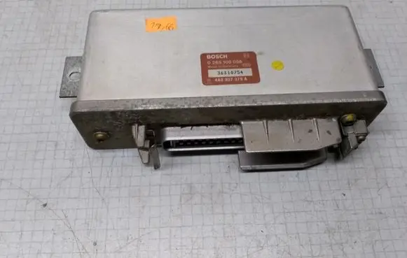 Audi 80 90 S2 B4 ABS control unit/module 0265100056 4A0907379A