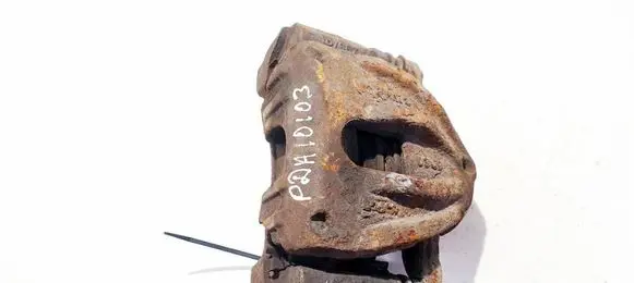 Toyota Avensis T250 Front brake caliper