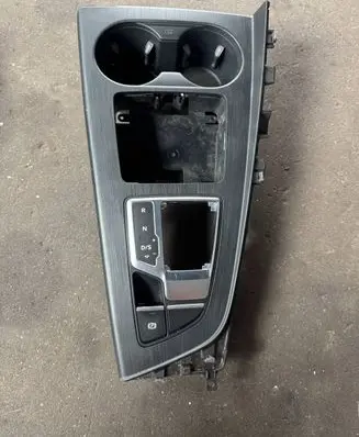 Audi A5 Center console 8W1864261C