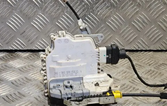 Audi Q5 SQ5 Rear door lock 8K0839016C