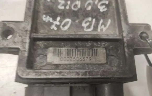Mercedes-Benz C W203 Glow plug pre-heat relay 0002506879 CDA1SI9