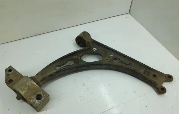 Volkswagen Touran I Front lower control arm/wishbone 1K0407153G