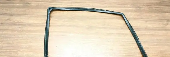 Mercedes-Benz Vito Viano W447 Rubber seal front coupe door A4477200017
