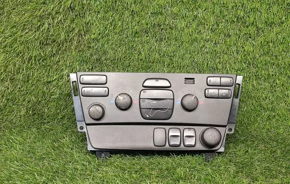 Volvo XC70 Climate control unit 8697140 M4214200123