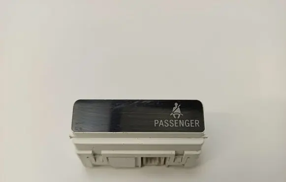 Toyota Prius (XW20) Passenger airbag on/off switch 8395047010