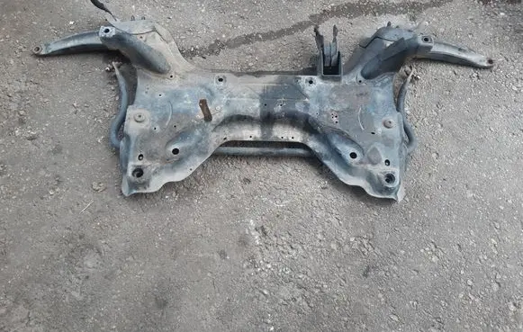 Peugeot 308 Front axle beam 