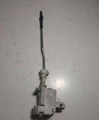 Volkswagen Golf V Central locking motor 1K5810773 PA6MM06