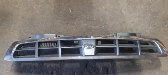KIA Sportage Front bumper upper radiator grill