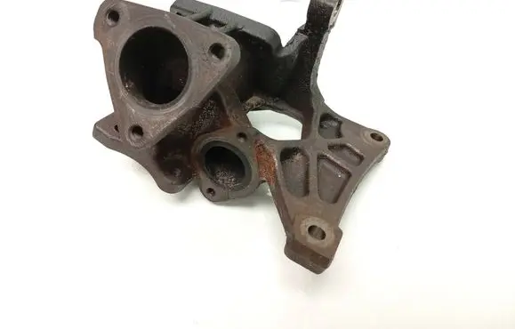 Audi A6 S6 C6 4F Exhaust manifold 059131799R