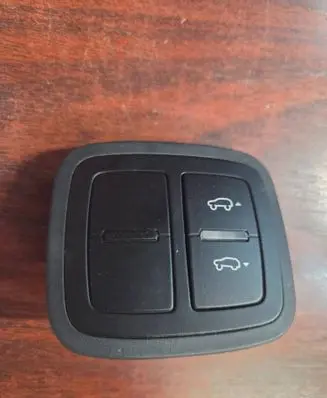 Tailgate opening switch