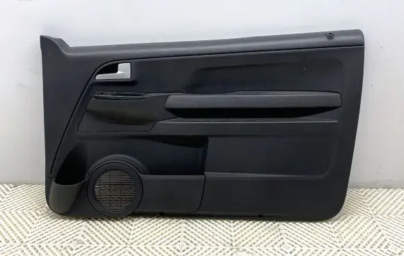 Volkswagen Fox Front door card panel trim