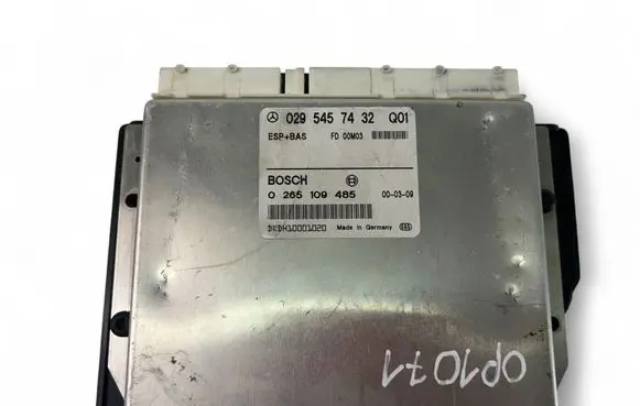 Mercedes-Benz E W210 Engine control unit/module ECU 0295457432 0265109485