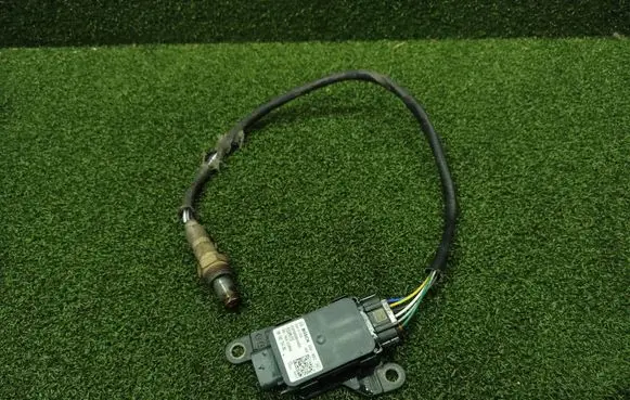 Citroen C4 Cactus Lambda probe sensor 9816276480 0281006851