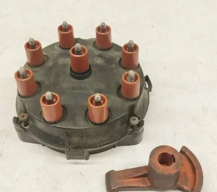 Mercedes-Benz 380 560SEC C126 Spark distributor cap 1235522392 1234332382