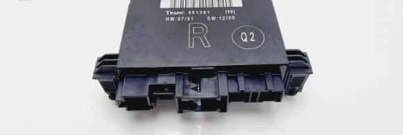 Mercedes-Benz C W203 Door control unit/module 2038206626