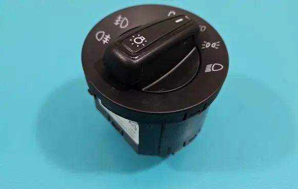 Skoda Octavia Mk3 (5E) Light switch 5E0941431D IMPRK1437302