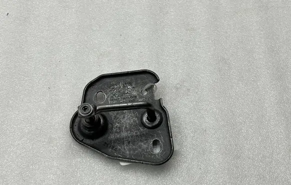 Volkswagen T-Roc Engine bonnet/hood lock/latch loop/hook 3V0823186A