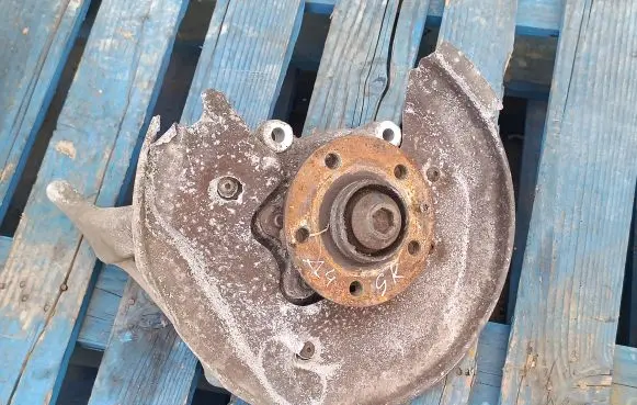 Audi A4 S4 B8 8K Rear wheel hub