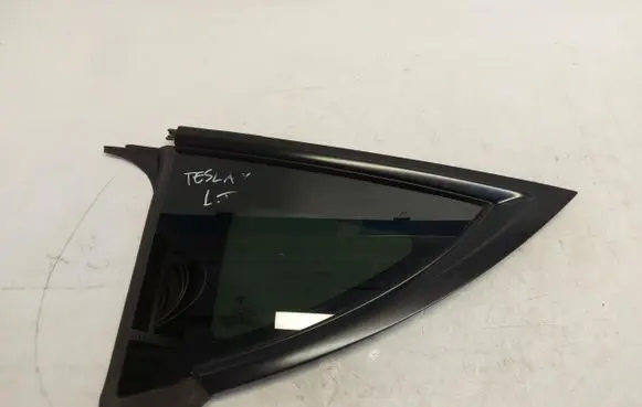 Tesla Model Y Rear side window 1600808-00-c