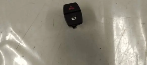 BMW 6 F12 F13 Hazard light switch 9161896