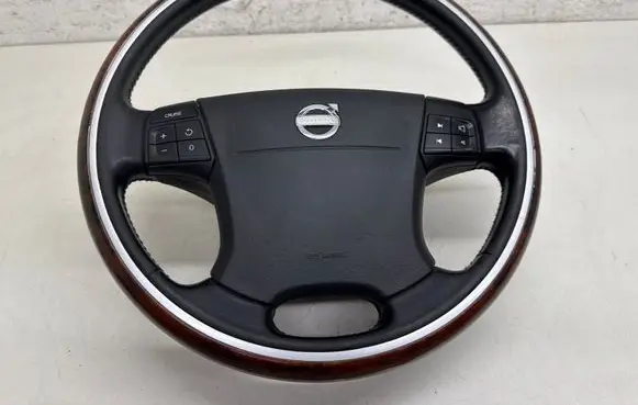 Volvo XC70 Steering wheel 30790065