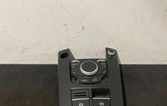 Audi A3 S3 8V Head unit multimedia control 8V0919614C 8V2927143A 8V2927225A