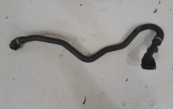 BMW 4 F32 F33 Engine coolant pipe/hose 8579941
