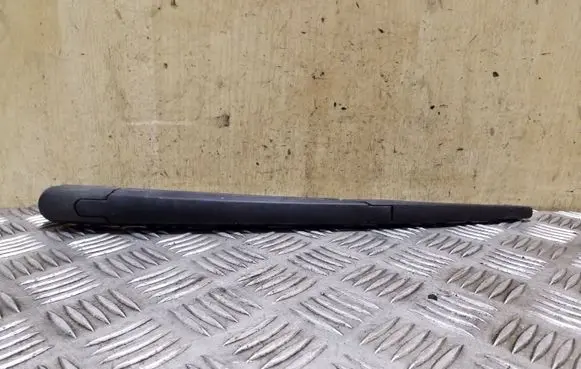 KIA Sorento Rear wiper blade arm
