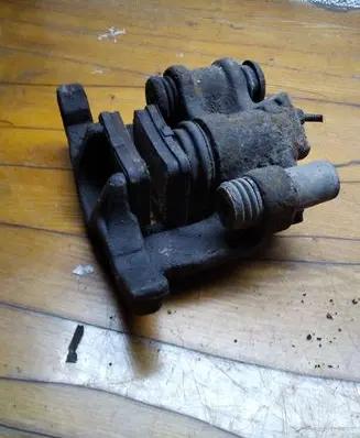 Peugeot 406 Rear brake caliper
