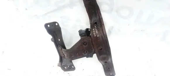 Subaru Impreza I Front subframe
