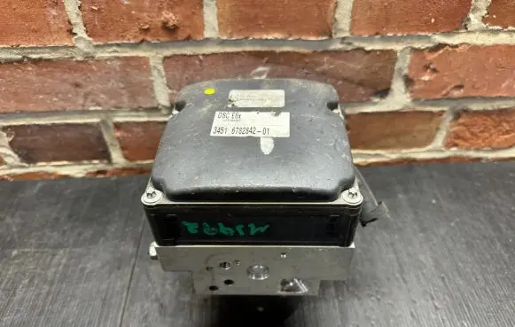 BMW 5 E60 E61 ABS Pump 6782842