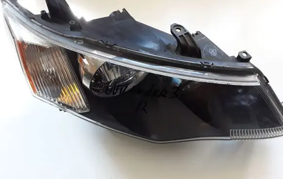 Mitsubishi Outlander Headlight/headlamp P5584R