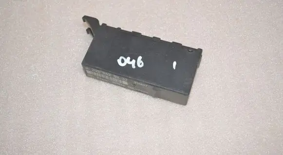 Mercedes-Benz C W202 Light module LCM A2025420232