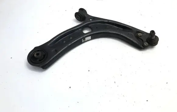 Volkswagen Golf VII Front control arm 5Q0407152R