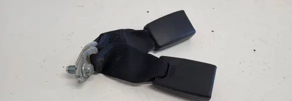 Mazda 3 II Rear seatbelt buckle