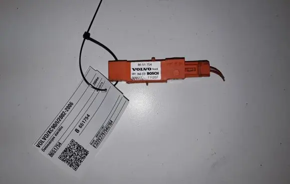 Volvo XC90 Detonation knock sensor 8651754