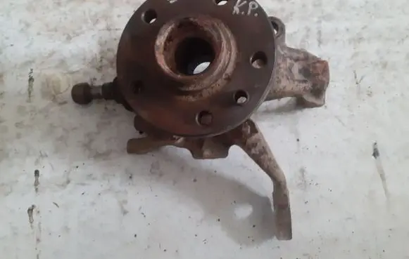 Volkswagen Transporter - Caravelle T4 Front wheel hub 701407257A