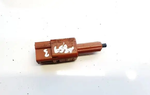 Renault Kadjar Brake pedal sensor switch