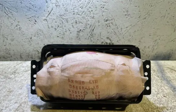 Chrysler 300C Passenger airbag P68170549AC TPAJ01103A0934