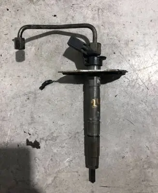 Fuel injector