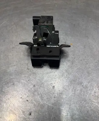 Hyundai i30 Tailgate/trunk/boot lock/catch/latch 812302L000